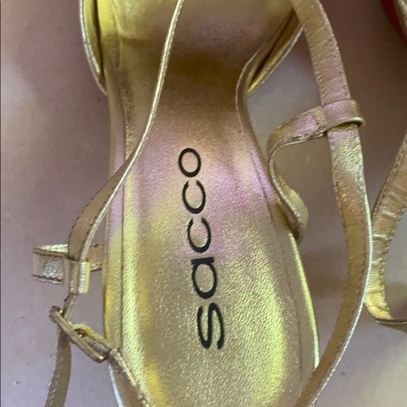 “Sacco” gold and red heels. - Picture 2 of 5